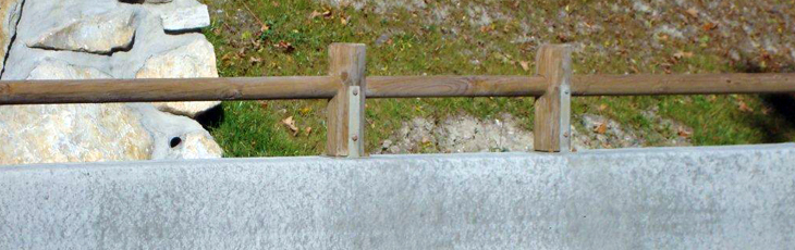 Low wall handrail